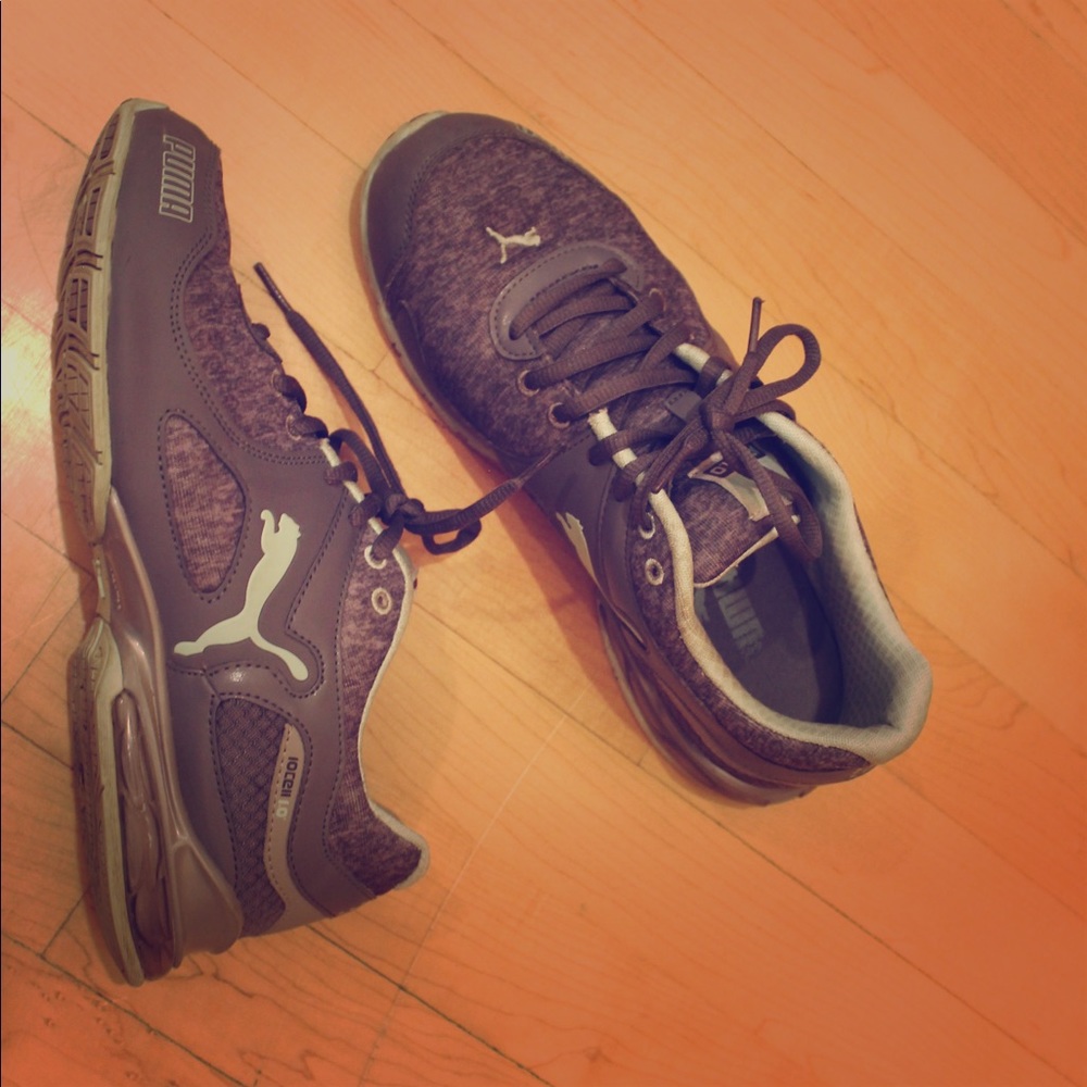 Running shoes